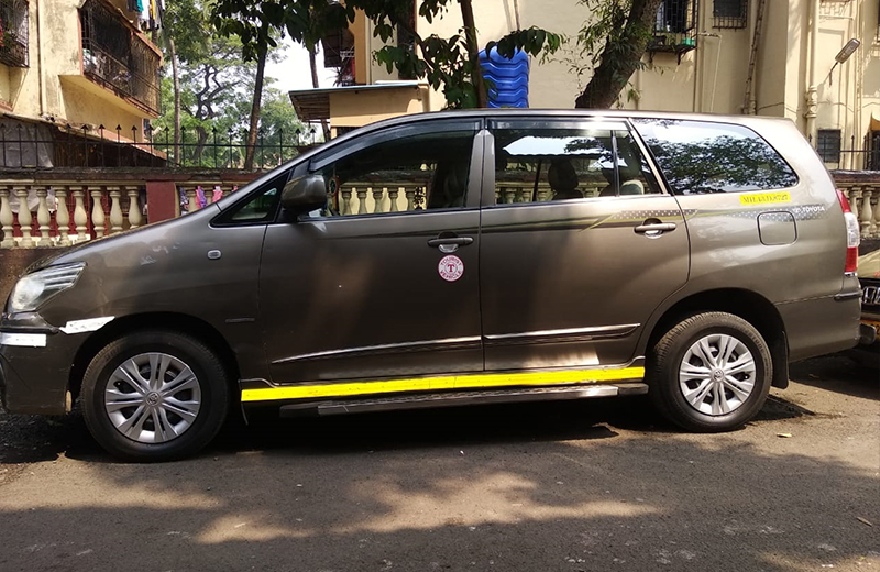 AC Luxury Vehicles on Rent in Vashi